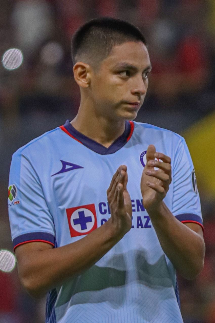 Luis Iturbide en su debut con Cruz Azul