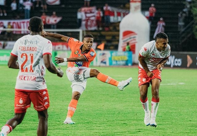 Manuel jugando para el Envigado