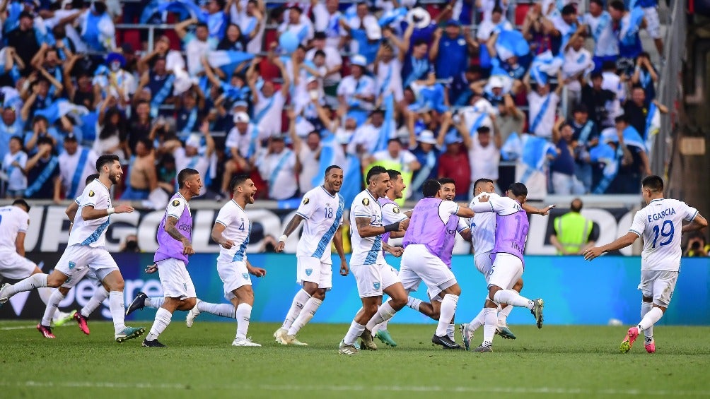 Guatemala celebrando el triunfo en la Copa Oro