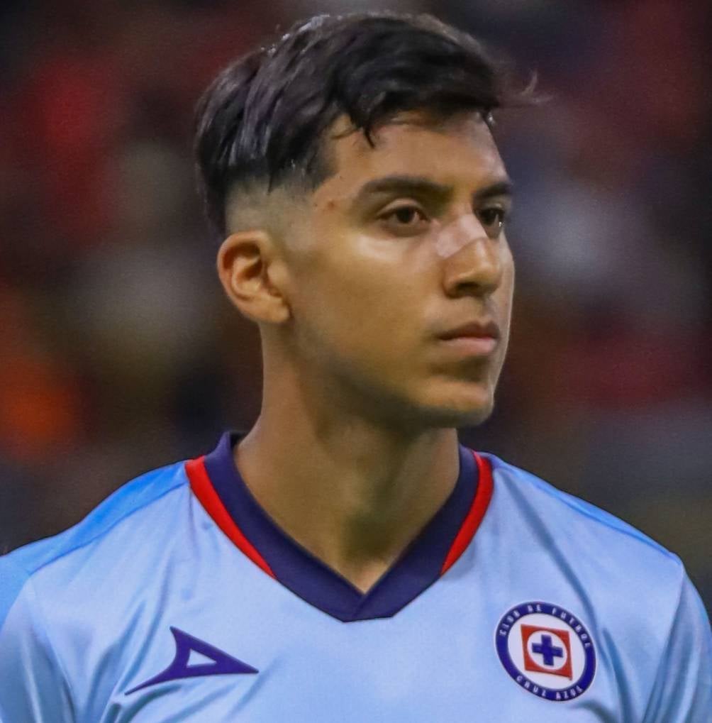 Alan Zubiri debutó con Cruz Azul