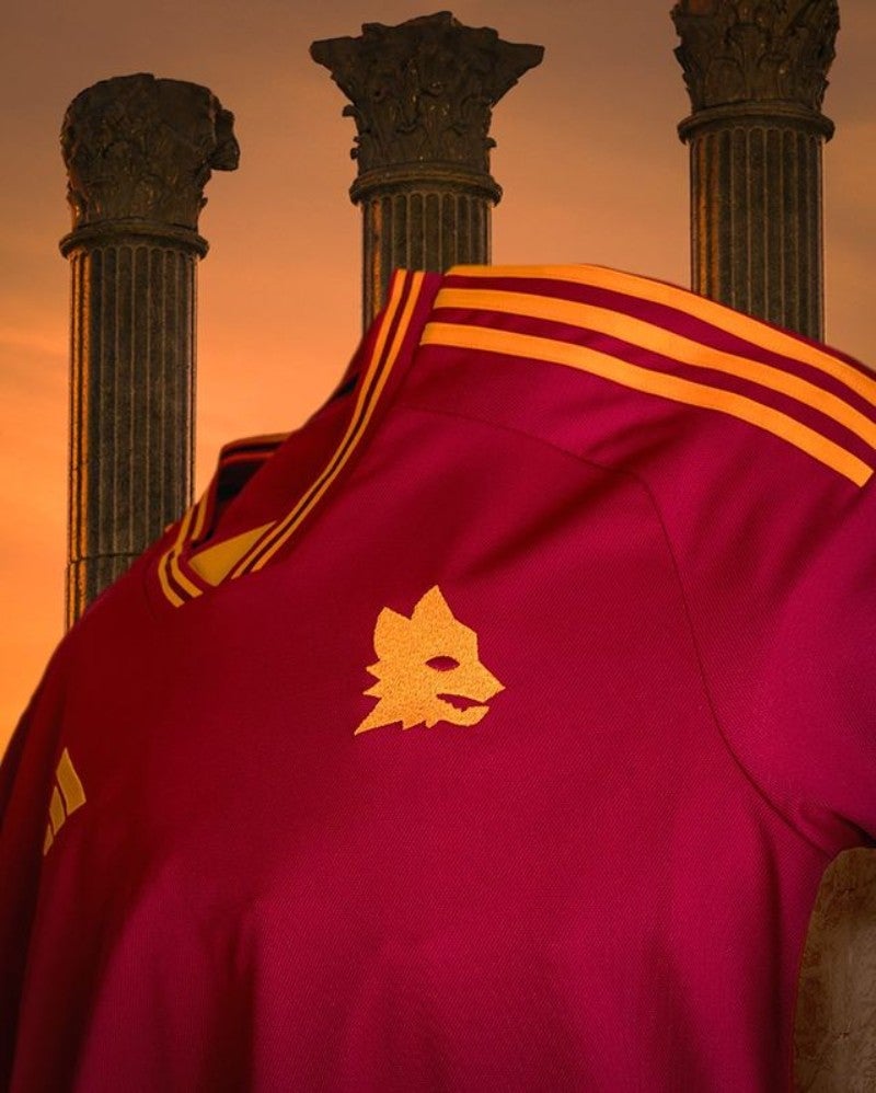 Nueva playera de la Roma