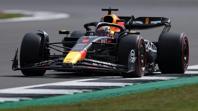 Verstappen en el circuito de Silverstone