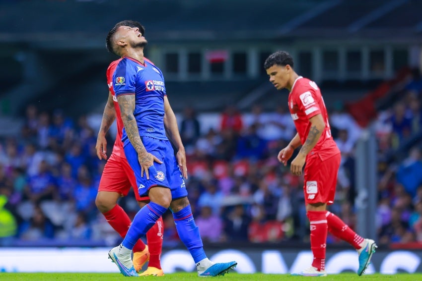 Titán en un juego de Cruz Azul