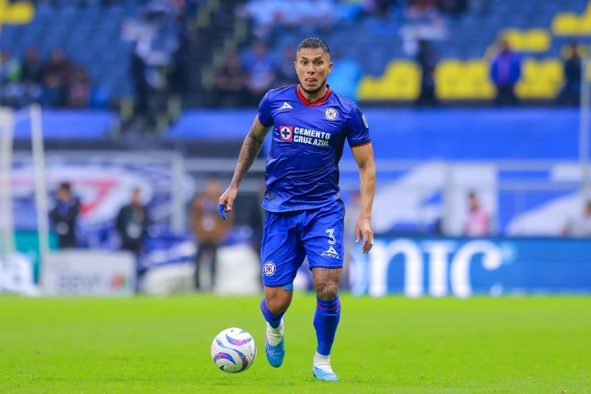 Titán en un juego de Cruz Azul