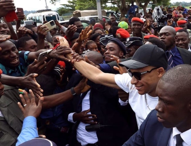 Kylian Mbappé en Camerún