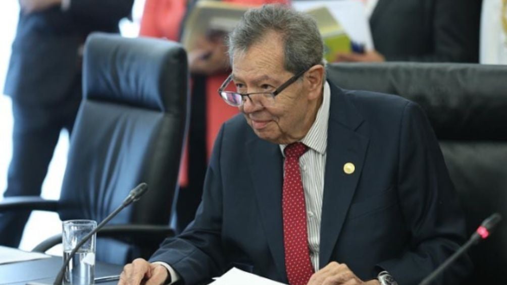 Ledo durante un junta en el congreso