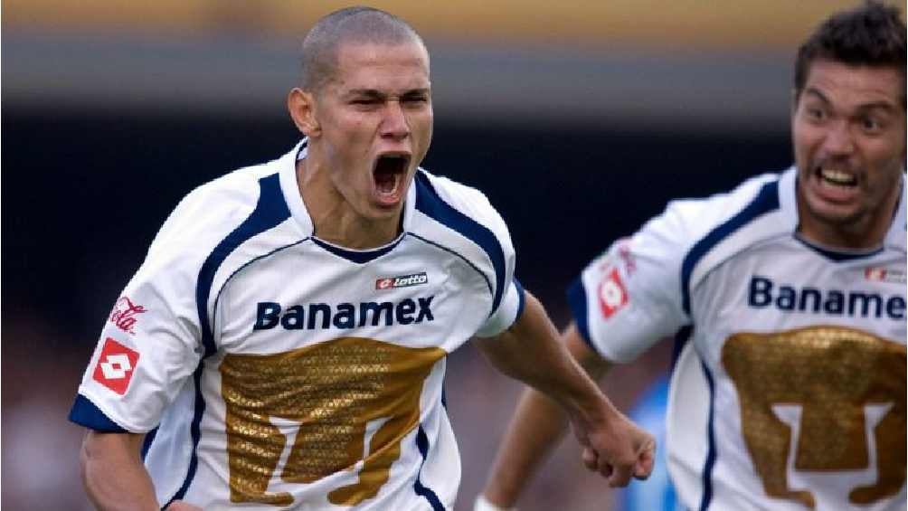 El defensa fue ídolo universitario