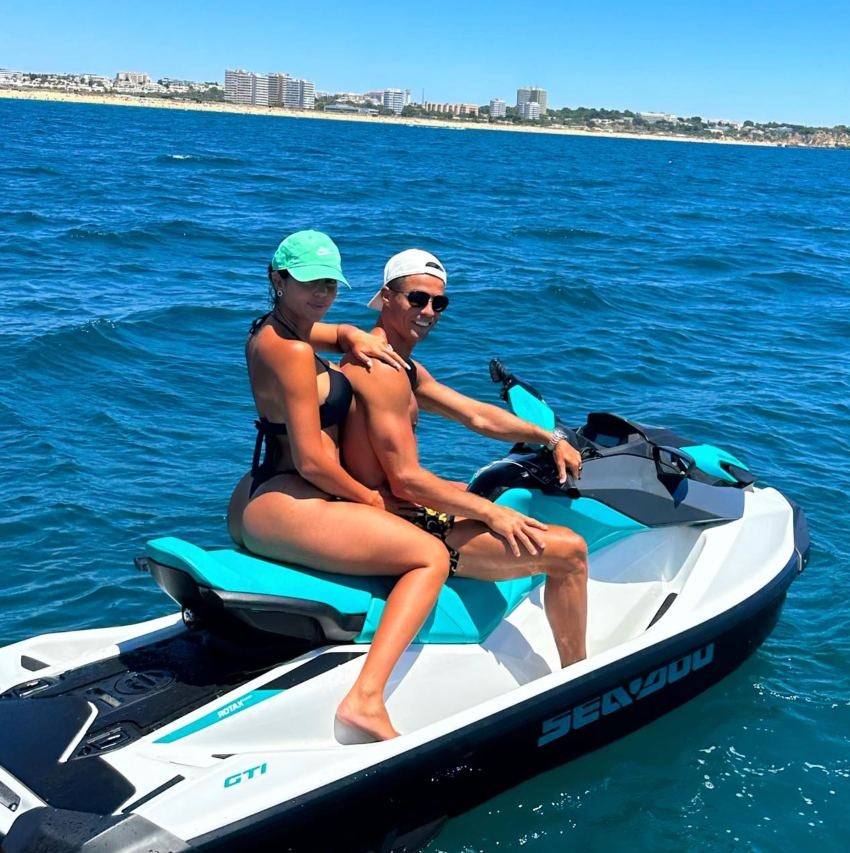 CR7 de vacaciones con su familia