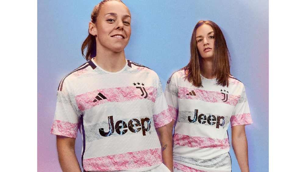 Juventus presentó el kit de visita