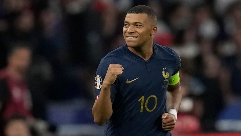 ¿Anticipa la llegada de Mbappé al Real Madrid? EA Sports FC 2024 habría filtrado el fichaje del francés