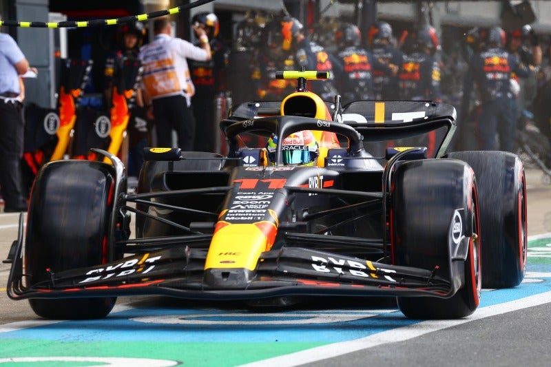 Checo Pérez corriendo para Red Bull 