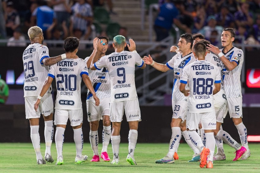 Joao Rojas se lució con doblete, uno de ellos fue un golazo 