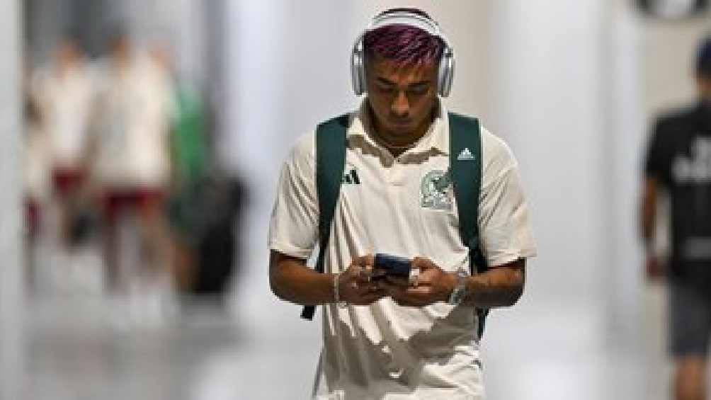 Araujo sigue con el Tri