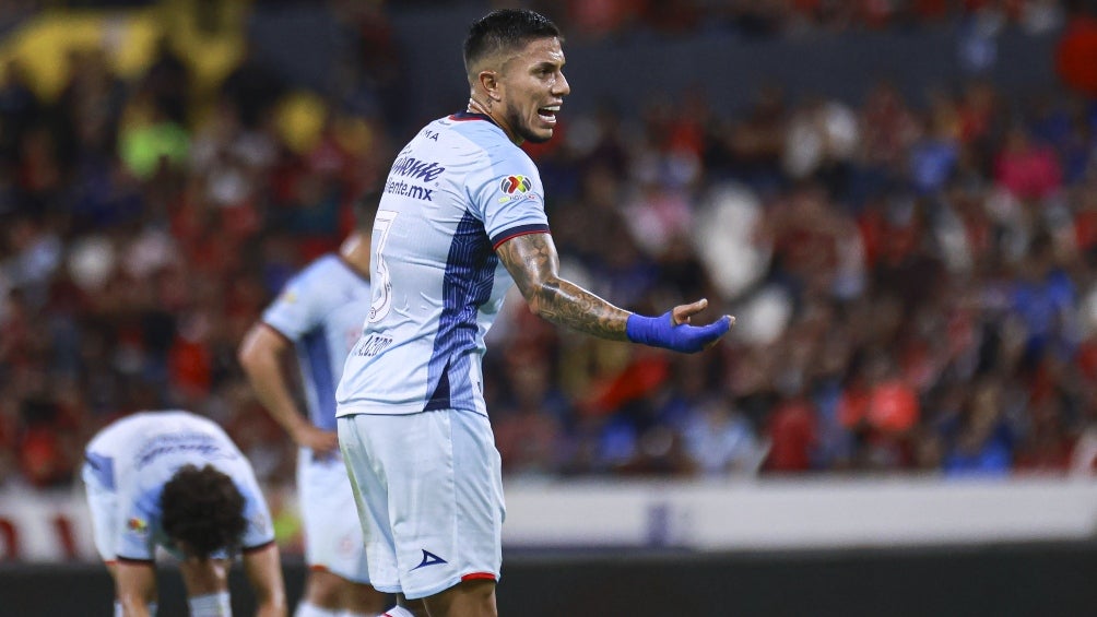 Titán Salcedo en juego de Cruz Azul