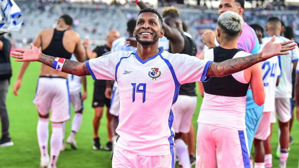 Quintero celebrando tras vencer a Estados Unidos