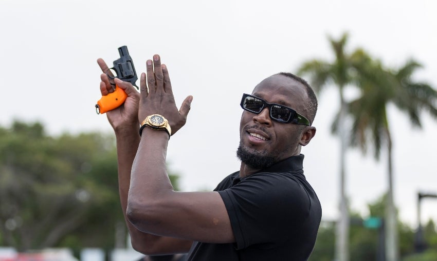 Usain Bolt devela su estatua