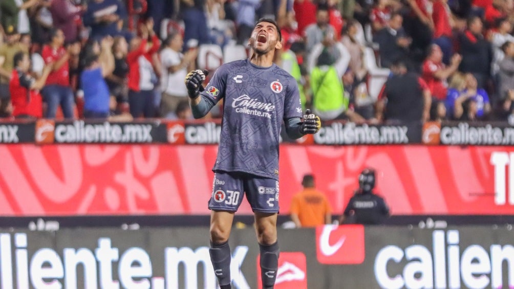 A pesar de un error de Corona, Xolos sacó la victoria