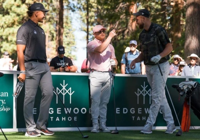 Canelo y Pat Mahomes en el American Century Celebrity Golg Championship Tournament