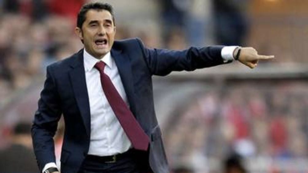 Valverde dirigiendo al Bilbao