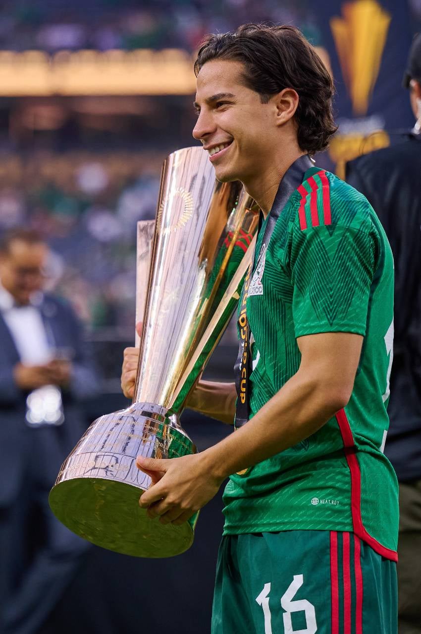 Lainez, campeón de la Copa Oro