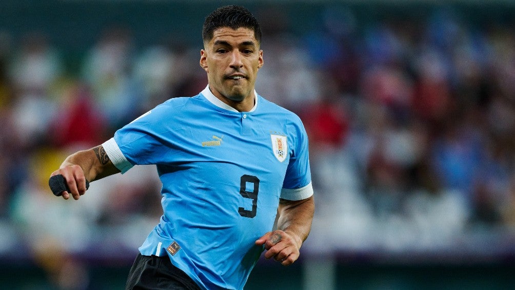 Luis Suárez en partido con Uruguay 