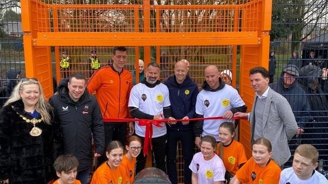 Ryan Giggs y Nicky Butt unen fuerzas con la Fundación Johan Cruyff