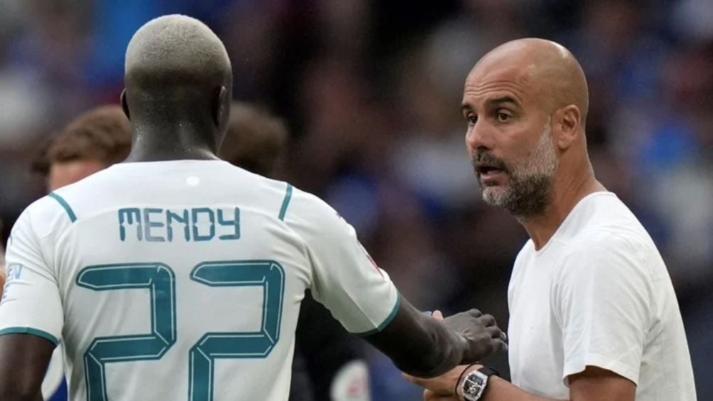 Pep Guardiola y Mendy