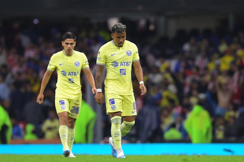 Roger jugando con el América 