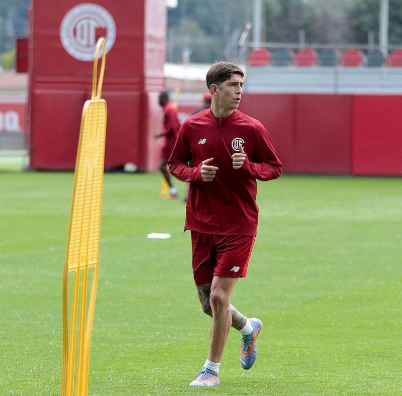 Toto Belmonte entrenando con el Toluca