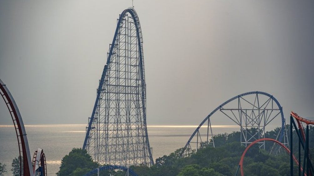 Pato se convierte en la sensación de Cedar Point al subirse a una montaña rusa