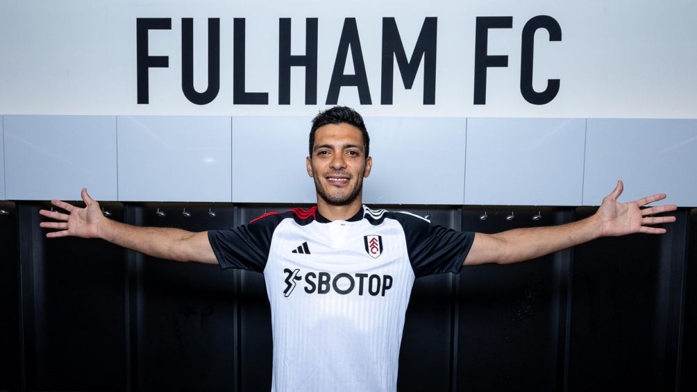 Raúl Jiménez tras su fichaje al Fulham: 'Estoy aquí para seguir anotando goles en la Premier'