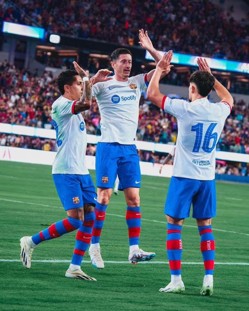 Jugadores del FC Barcelona celebrando un gol