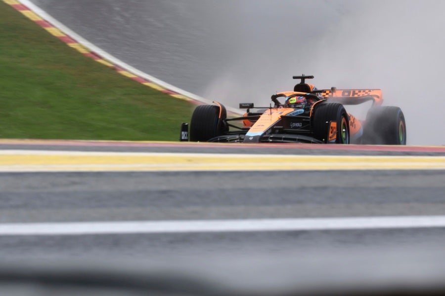 McLaren sigue con paso firme