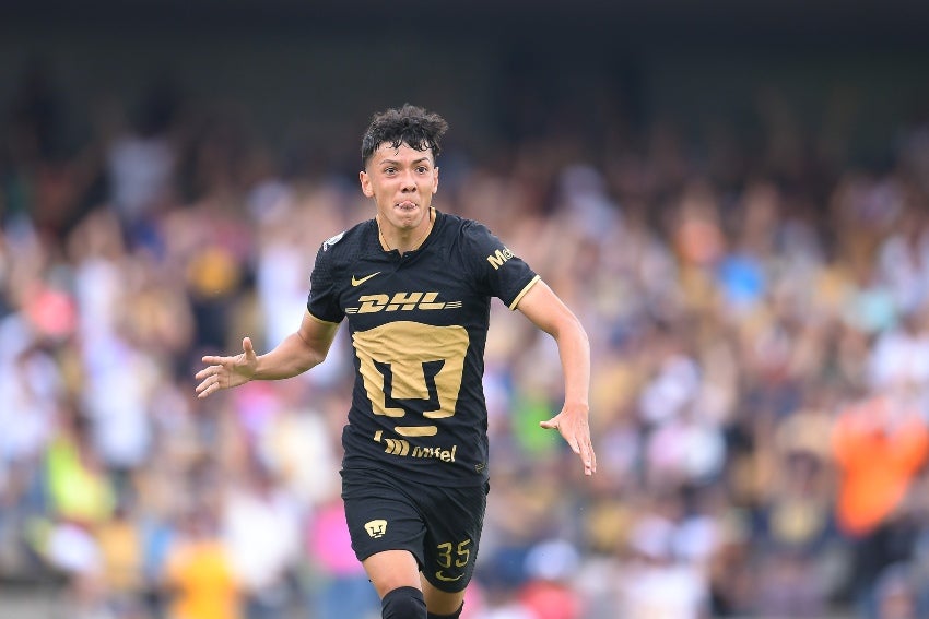 Jorge Ruvalcaba en un juego de Pumas