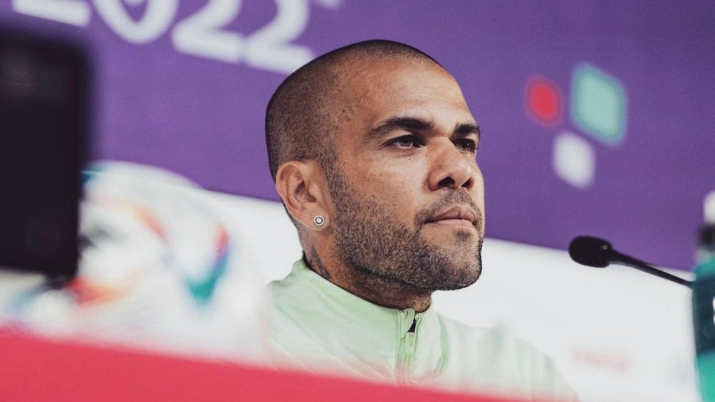 Dani Alves en conferencia de prensa en Qatar 2022