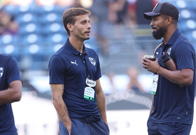 Canales durante el entrenamiento con Monterrey 