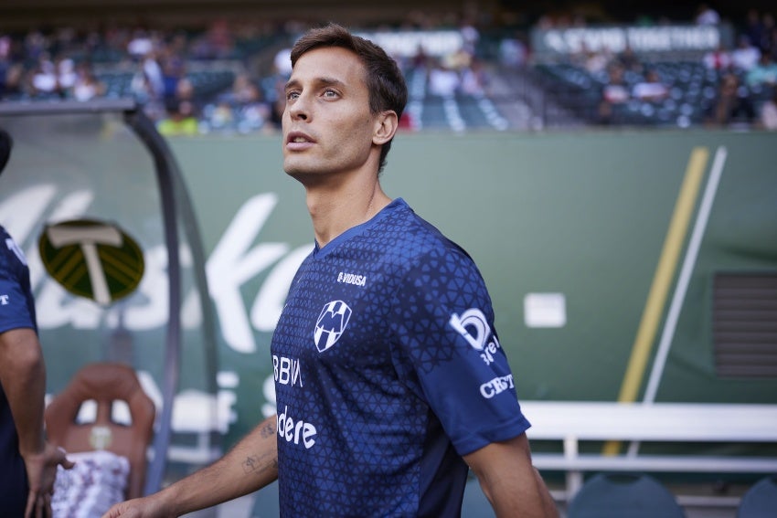 Sergio Canales debutó oficialmente con Rayados