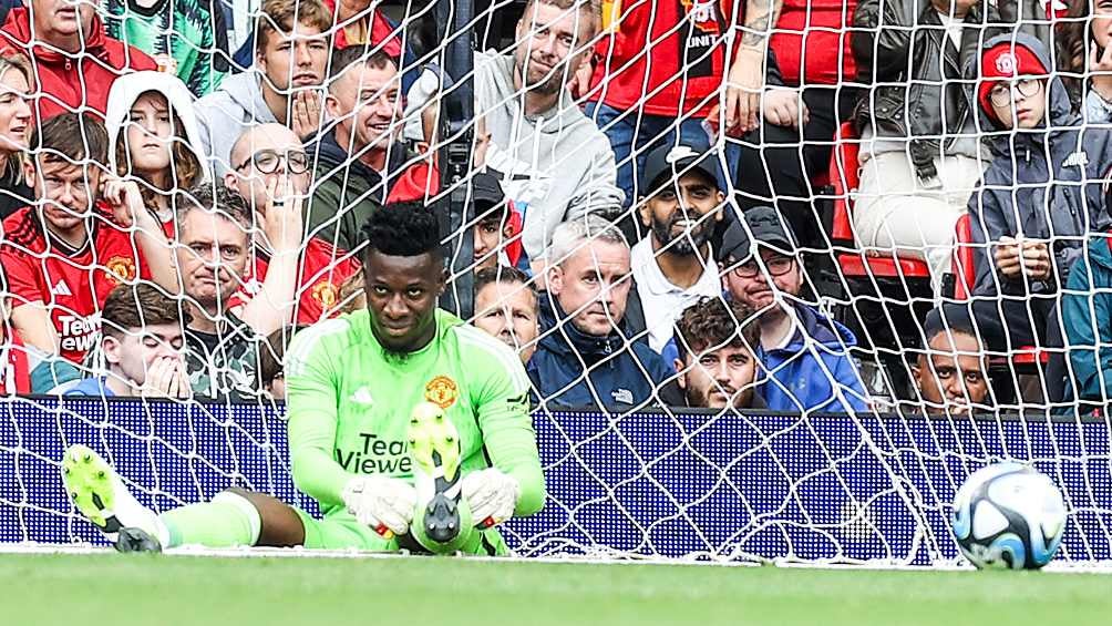 André Onana debuta en Old Trafford y Lens lo recibe con golazo de media cancha