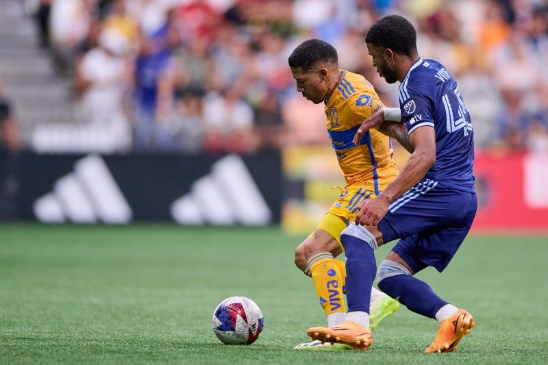 Tigres enfrentando al Vancouver 