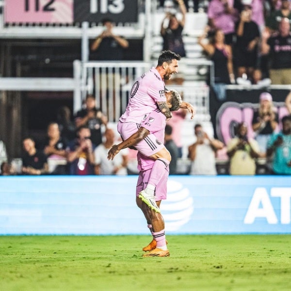 Messi celebrando su gol con el Inter Miami 