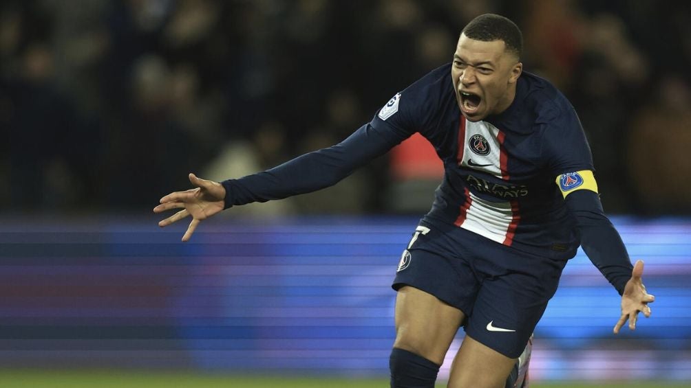 El francés celebra un gol con el PSG