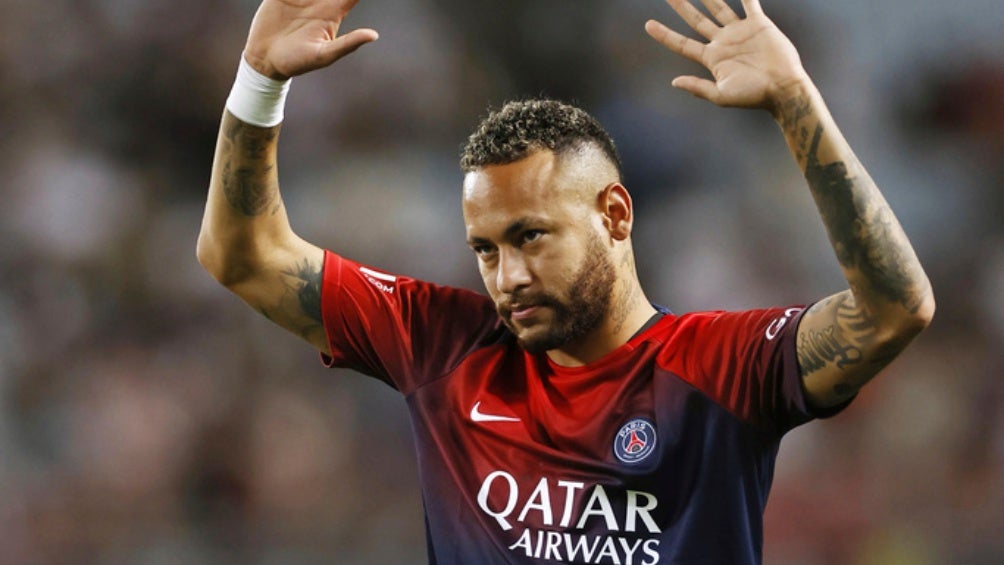 Neymar comunicó a la directiva del PSG su deseo de salir del equipo este verano