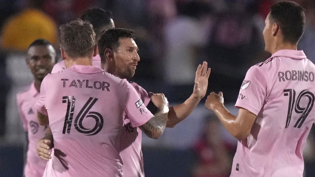 Inter Miami celebra un gol de los cuatro del encuentro