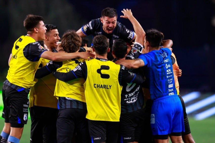 Querétaro en celebración de gol en Leagues Cup