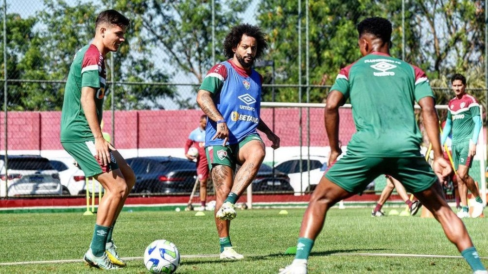 Marcelo entrenando con el Fluminense 