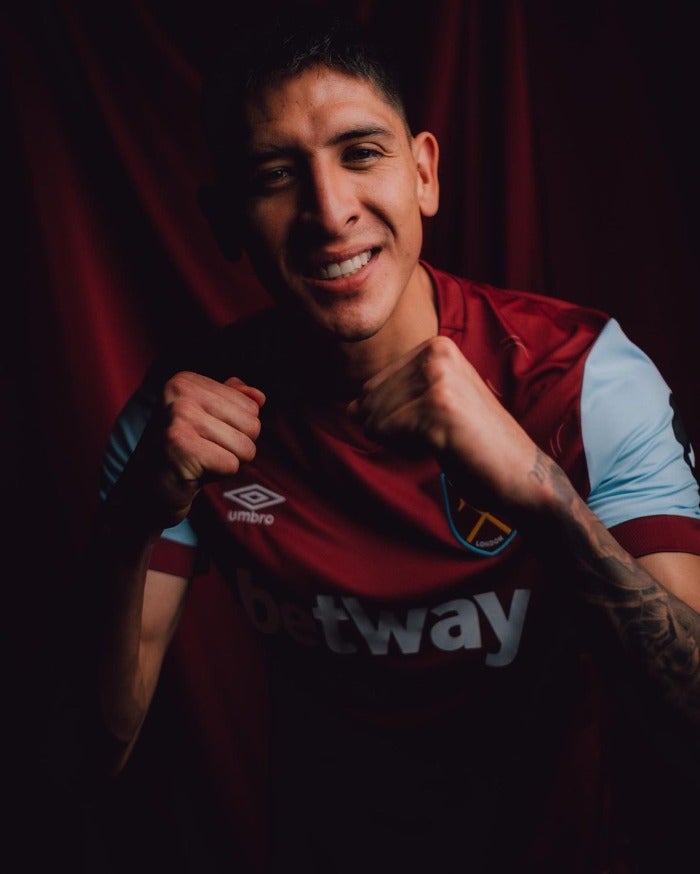 Edson Álvarez luciendo los colores del West Ham 