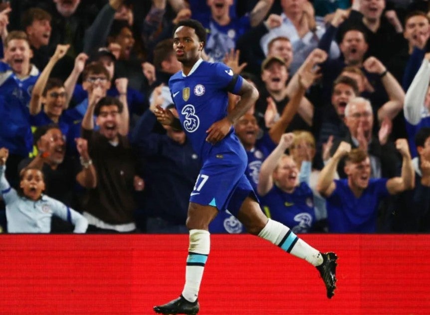 Raheem Sterling tendrá la responsabilidad de levantar al Chelsea