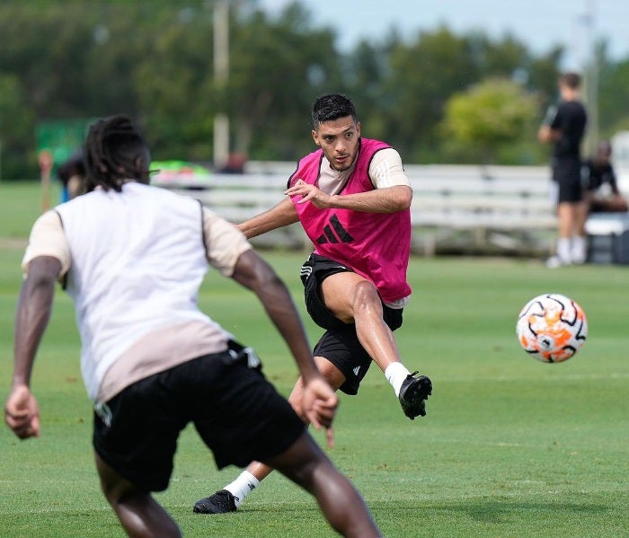 Jiménez entrenando con el Fulham 