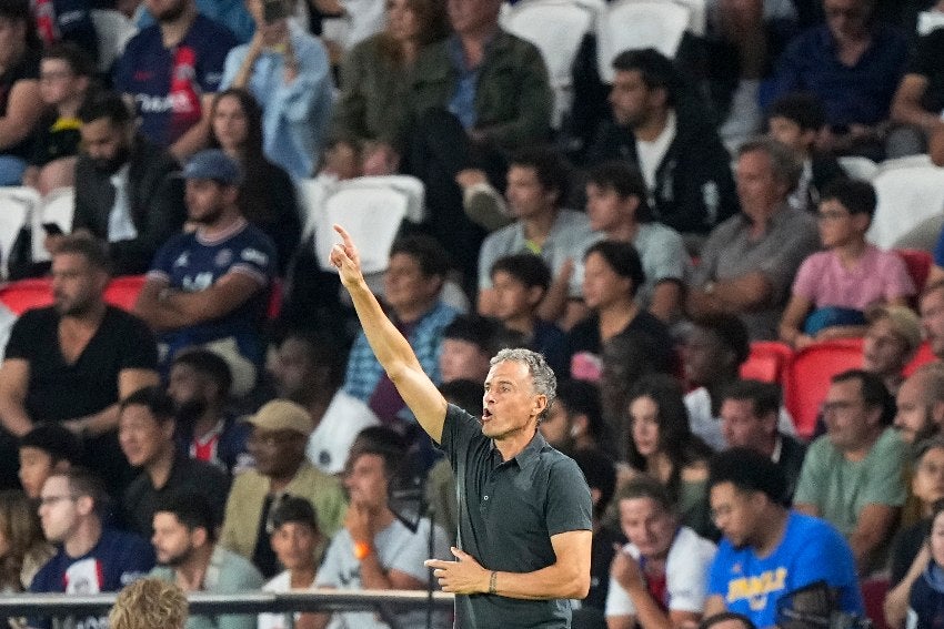 Luis Enrique en su debut con PSG