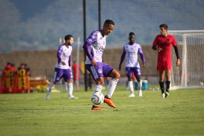 Mazatlán jugando en las instalaciones de la Academia Aga 